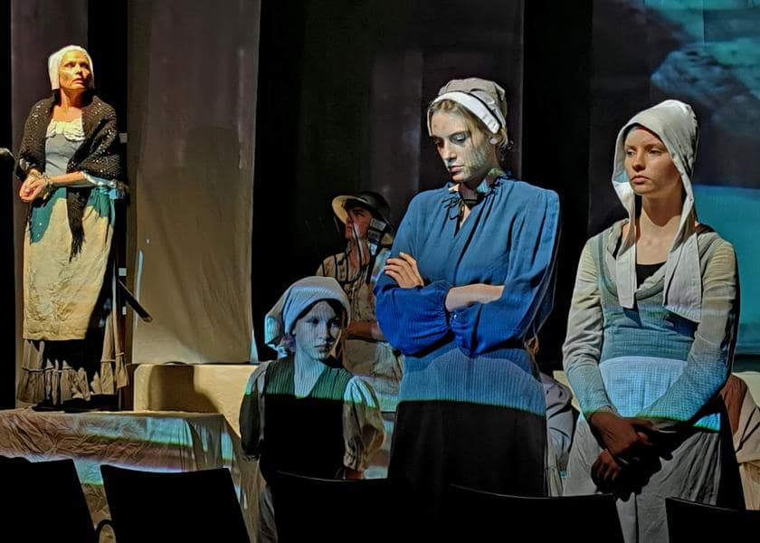 #nivoslider-Jb32E-1099-caption-6