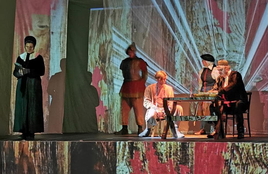 #nivoslider-Jb32E-1099-caption-8